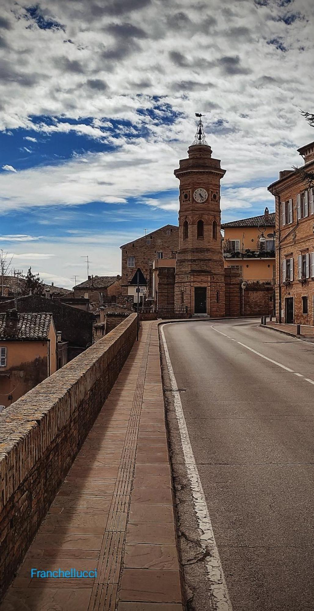 Casa Vacanze Nel Centro Storico Di Fermo Happy Song Zewnętrze zdjęcie